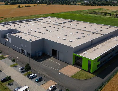 Solarfabrik für Fahrzeuge startet Produktion im sächsischen Zwenkau